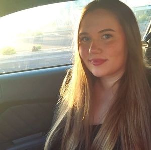 Meet your Posher, Cassie